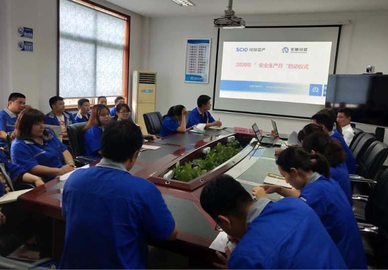 开云app网站-开云(中国)
,宏明日望,株洲电子科技,湖南电容器,株洲电容器,电容器